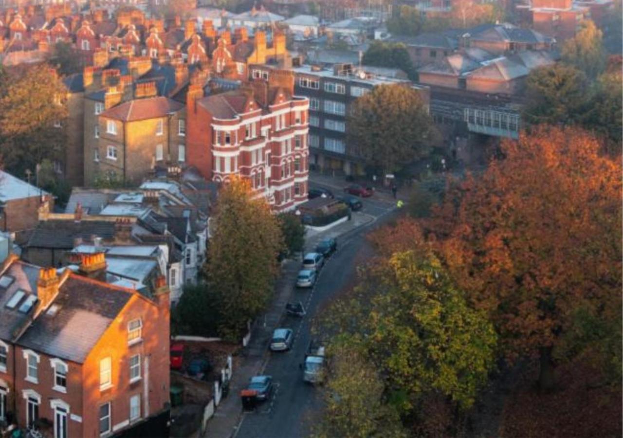 Charming 2-Bedroom Flat In Shepherd'S Bush, Near Hammersmith Londra Esterno foto
