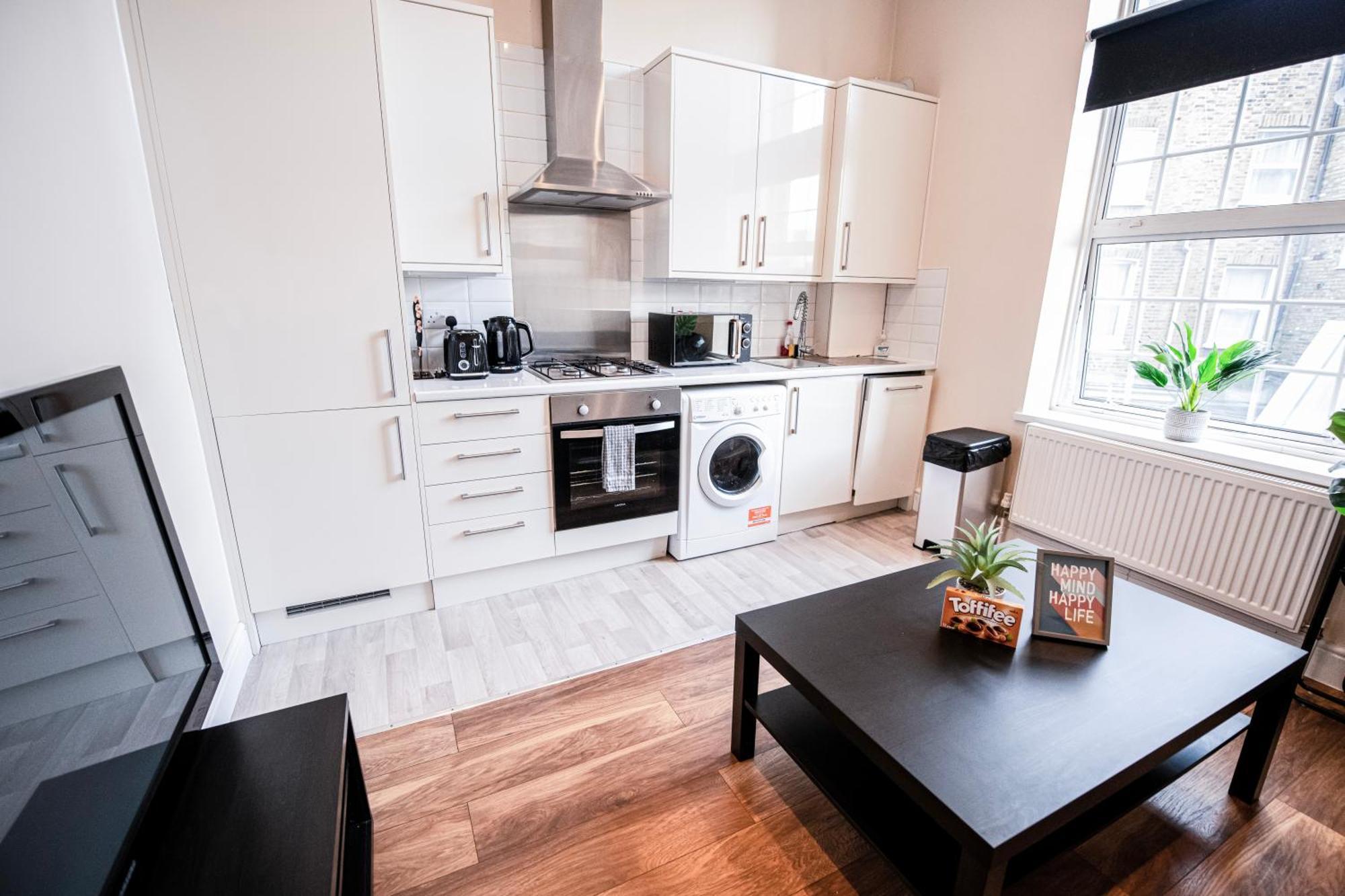 Charming 2-Bedroom Flat In Shepherd'S Bush, Near Hammersmith Londra Esterno foto