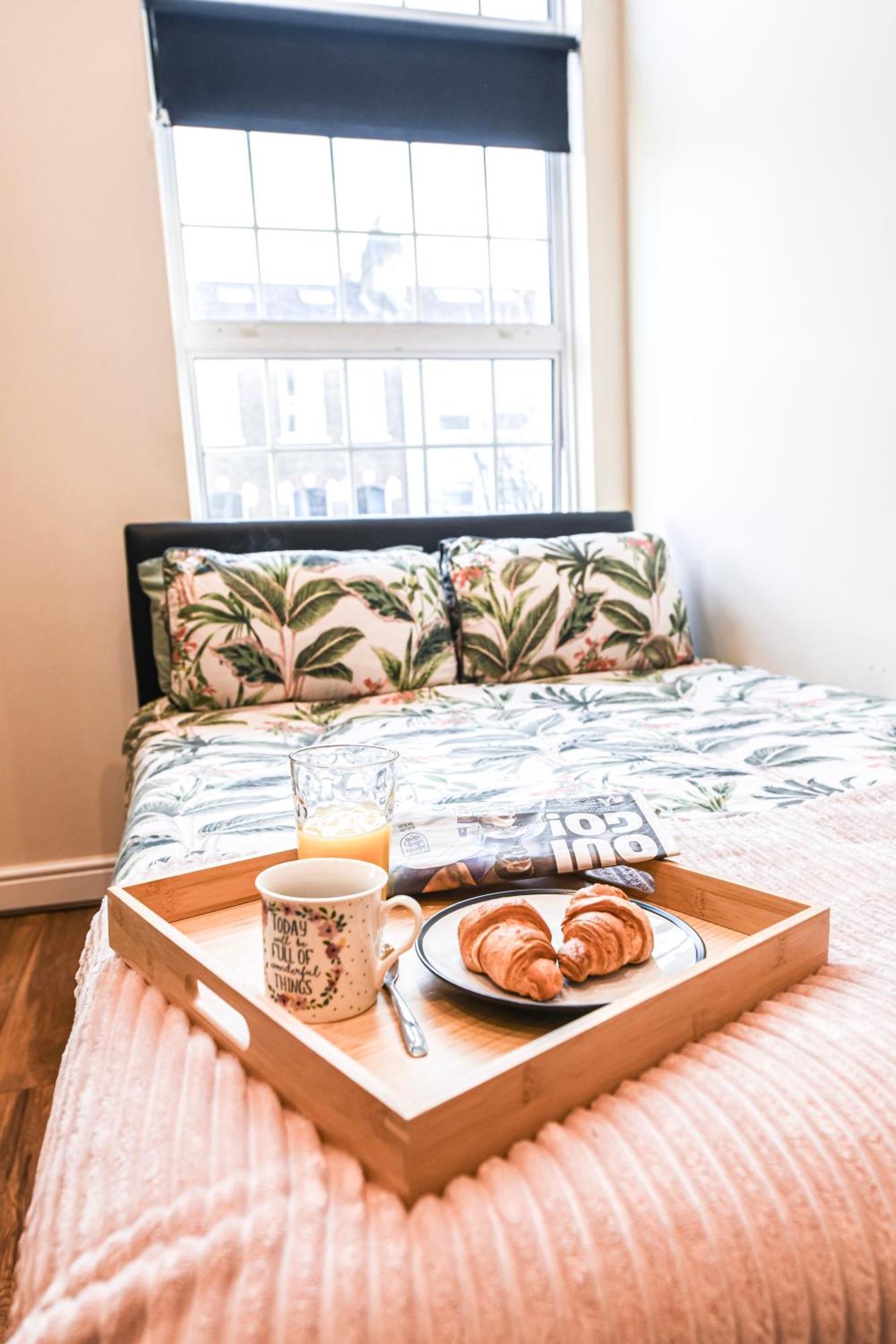 Charming 2-Bedroom Flat In Shepherd'S Bush, Near Hammersmith Londra Esterno foto