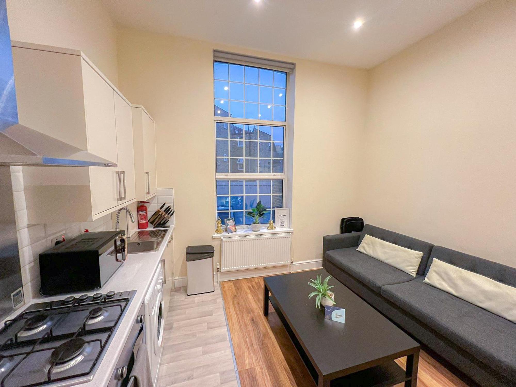 Charming 2-Bedroom Flat In Shepherd'S Bush, Near Hammersmith Londra Esterno foto